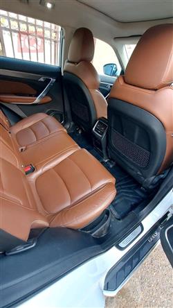 جيلي أزكارا